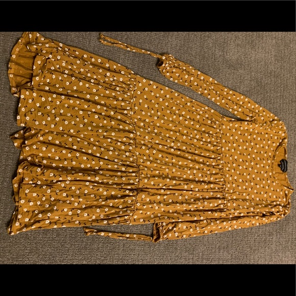 NEVER WORN AWESOME SUMMER SWING DRESS!! - Picture 2 of 4